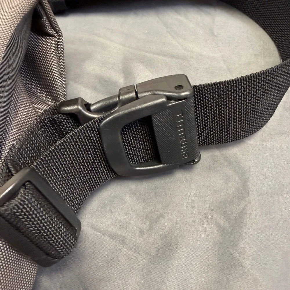 Timbuk2 Classic Messenger Bag Black Grey Ballistic Nylon Commuter Shoulder Bag